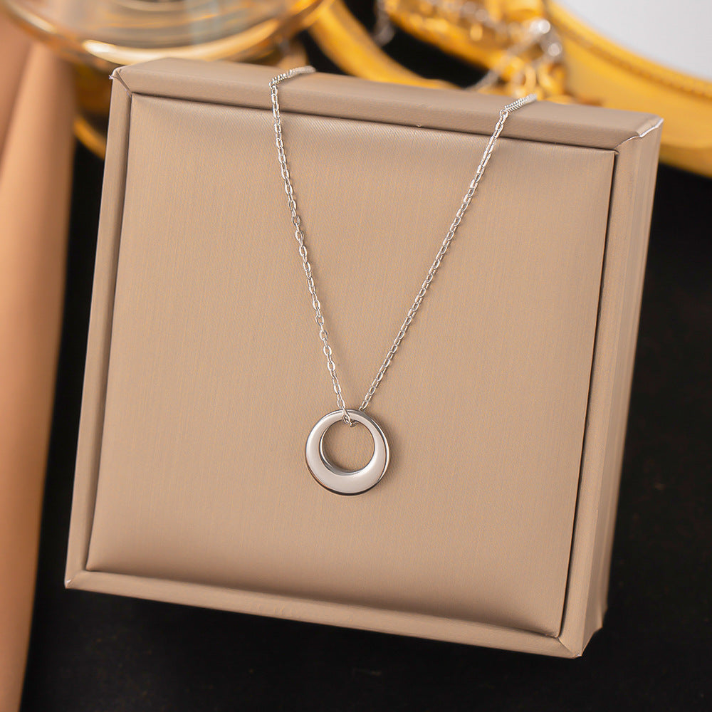 Round Ring Clavicle Necklace