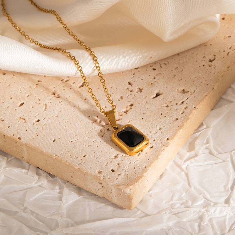 Titanium Steel Clavicle Necklace